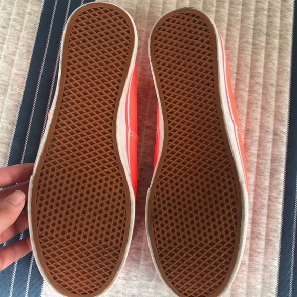 Pink Vans - Picture 2 of 6